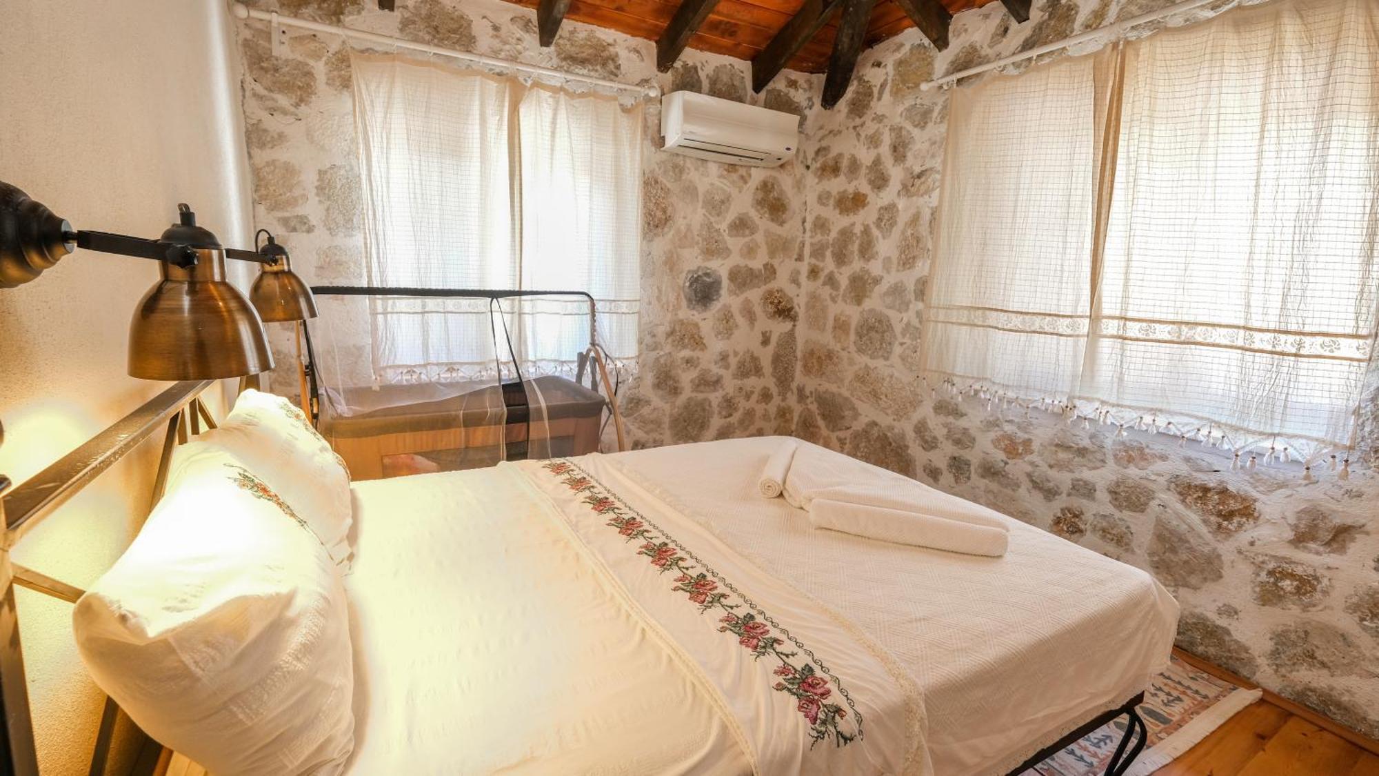 Villa Likya House - Deniz Ve Doga Manzarali, Havuzlu Patara Esterno foto
